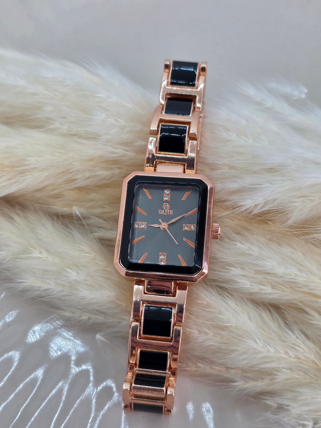 Montre Nina