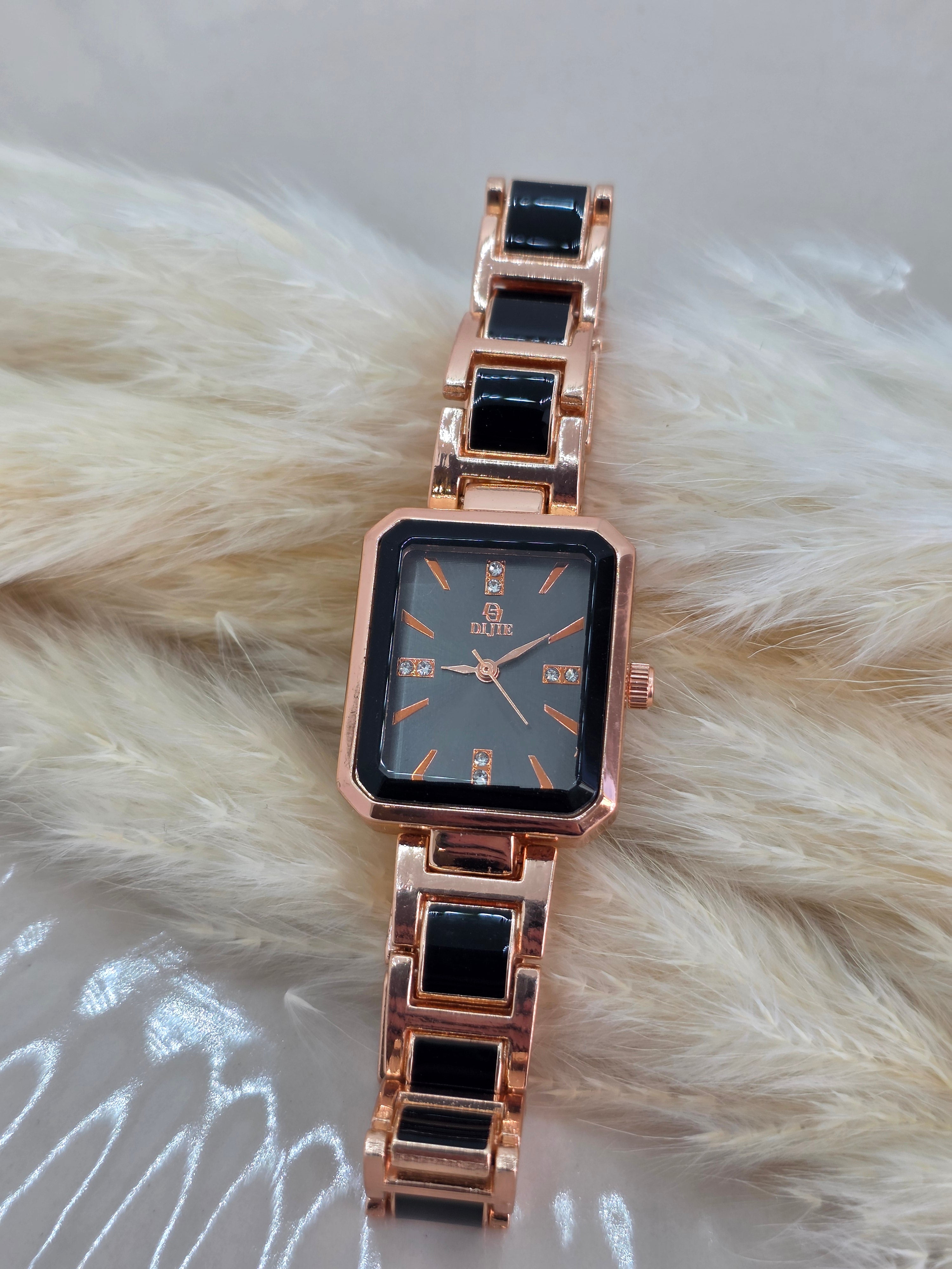 Montre Nina